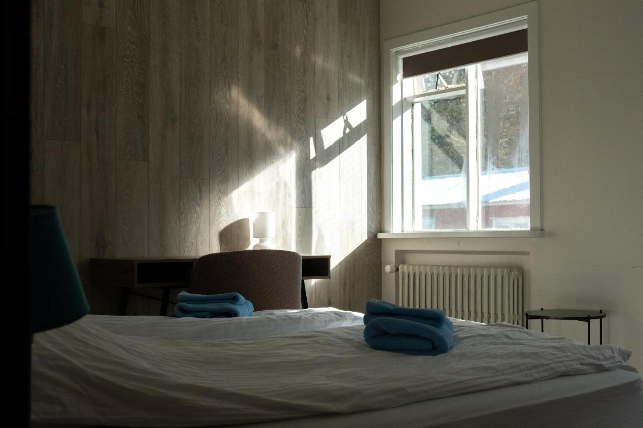 The Guesthouse By The Fjord Thingeyri Екстериор снимка